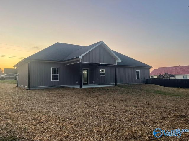 146 Carrington Lane, Albertville, AL 35950