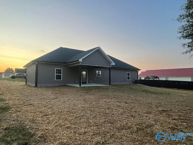 146 Carrington Lane, Albertville, AL 35950