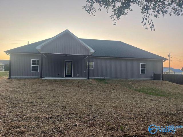 146 Carrington Lane, Albertville, AL 35950