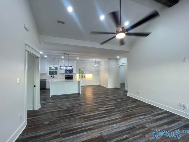 146 Carrington Lane, Albertville, AL 35950