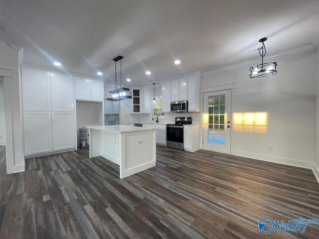 146 Carrington Lane, Albertville, AL 35950