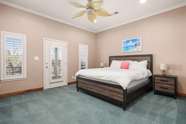 973 Kenlyn Drive, Crystal Beach, TX 77650