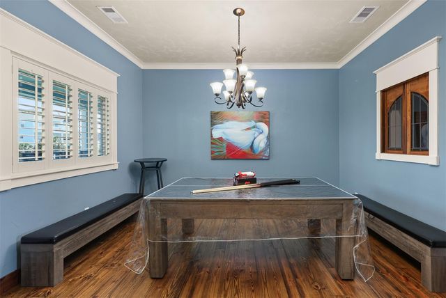 973 Kenlyn Drive, Crystal Beach, TX 77650