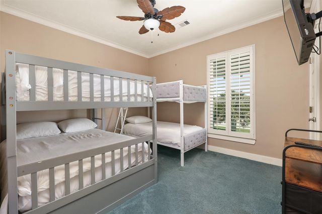 973 Kenlyn Drive, Crystal Beach, TX 77650