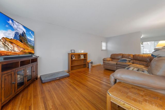 1221 Home Place, Faribault, MN 55021