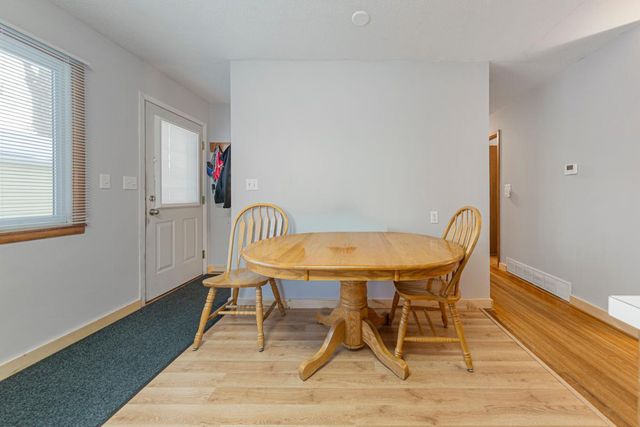 1221 Home Place, Faribault, MN 55021