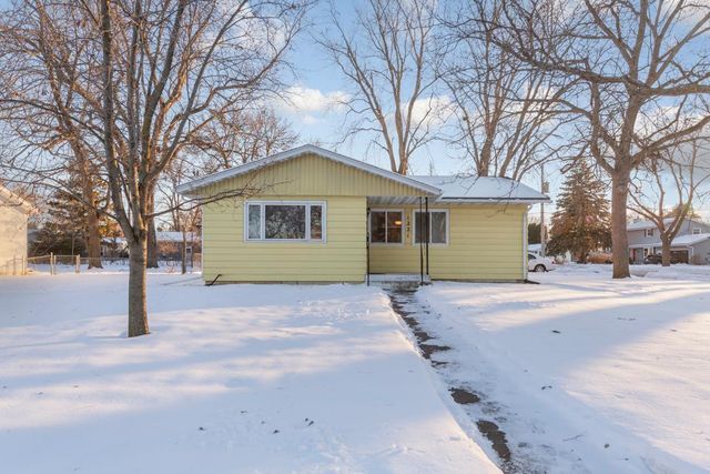 1221 Home Place, Faribault, MN 55021