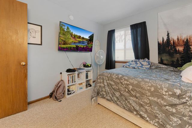 1221 Home Place, Faribault, MN 55021