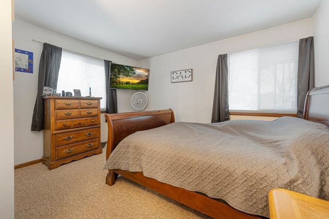 1221 Home Place, Faribault, MN 55021