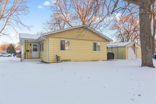 1221 Home Place, Faribault, MN 55021