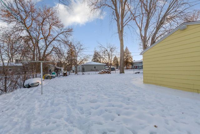 1221 Home Place, Faribault, MN 55021