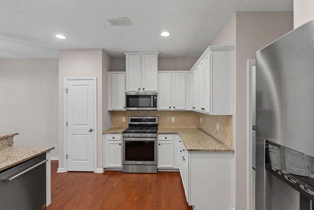 441 Whispering Breeze Lane, Summerville, SC 29486