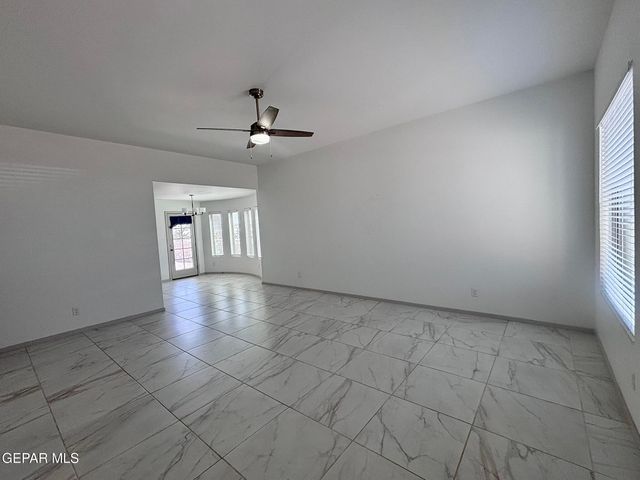 13817 Sky Ranger Avenue, El Paso, TX 79928