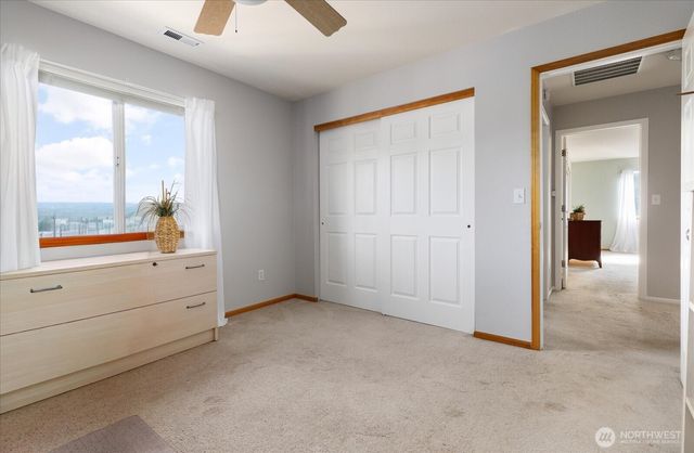 1605 SW 16th Avenue, Oak Harbor, WA 98277