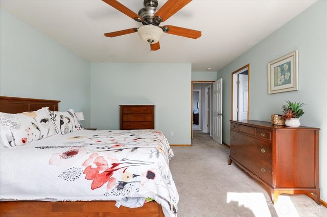 1605 SW 16th Avenue, Oak Harbor, WA 98277