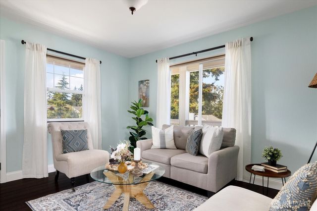 1605 SW 16th Avenue, Oak Harbor, WA 98277