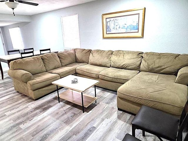 6886 49TH AVENUE N, St Petersburg, FL 33709