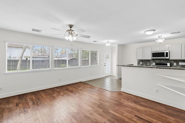 17130 Port O Call Street, Crosby, TX 77532