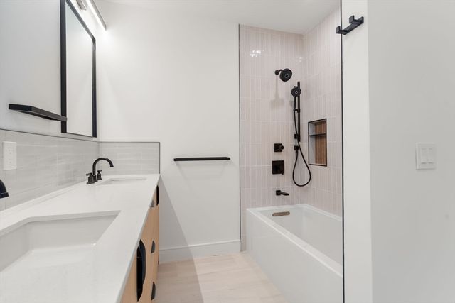58 Kent 302, Brookline, MA 02445