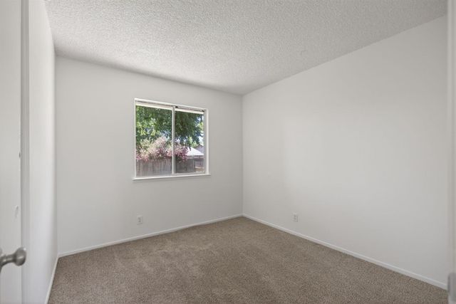 7007 Plumber Way, North Highlands, CA 95660