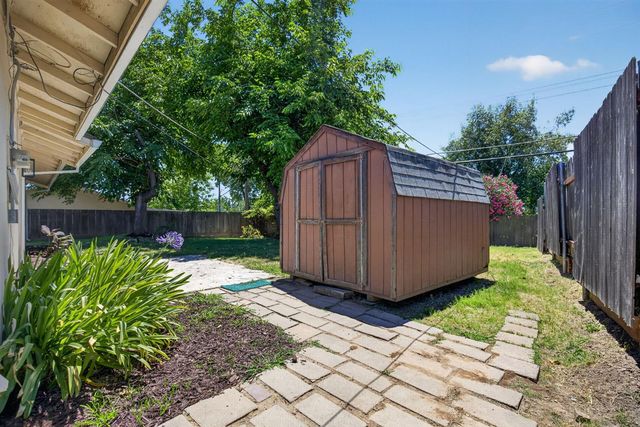 7007 Plumber Way, North Highlands, CA 95660