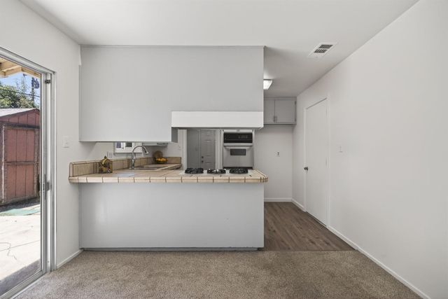 7007 Plumber Way, North Highlands, CA 95660