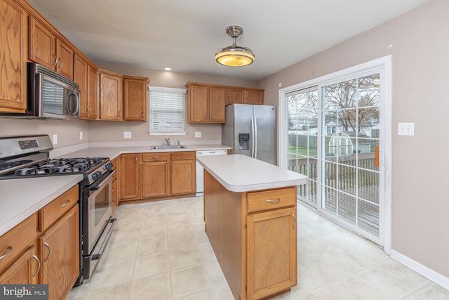 721 WOODLAND AVE, Deptford, NJ 08096