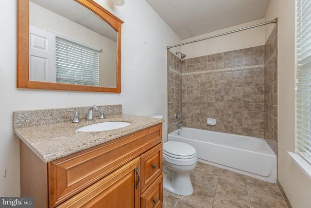 721 WOODLAND AVE, Deptford, NJ 08096