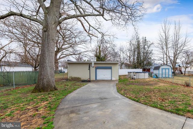 721 WOODLAND AVE, Deptford, NJ 08096