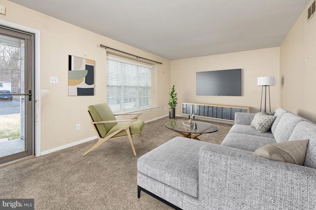 721 WOODLAND AVE, Deptford, NJ 08096