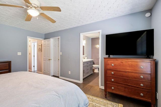 5238 Leecroft Drive, Buford, GA 30518