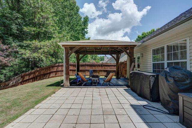 5238 Leecroft Drive, Buford, GA 30518