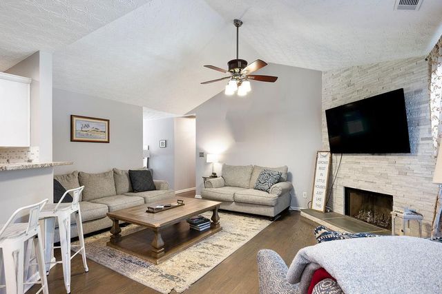 5238 Leecroft Drive, Buford, GA 30518