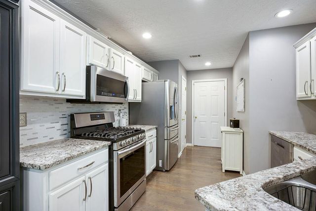 5238 Leecroft Drive, Buford, GA 30518