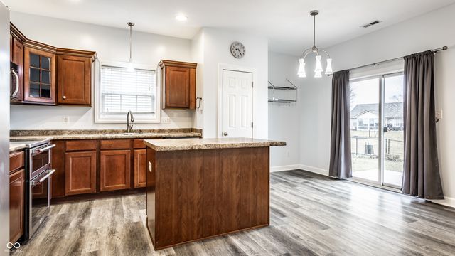 9616 Treyburn Green Way, Indianapolis, IN 46239