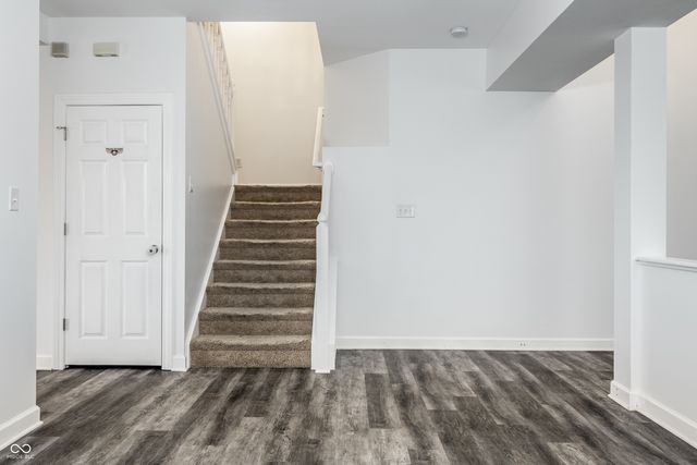 9616 Treyburn Green Way, Indianapolis, IN 46239