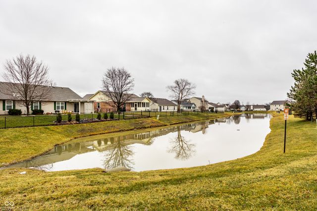 9616 Treyburn Green Way, Indianapolis, IN 46239