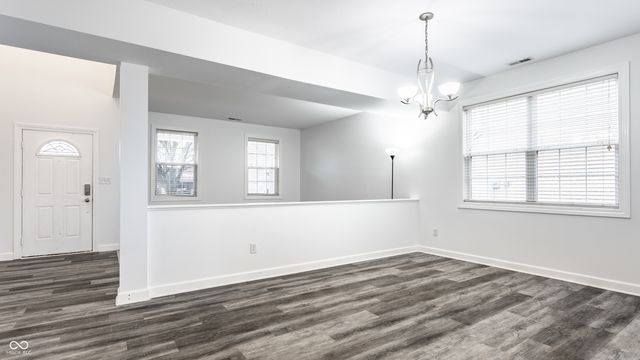 9616 Treyburn Green Way, Indianapolis, IN 46239