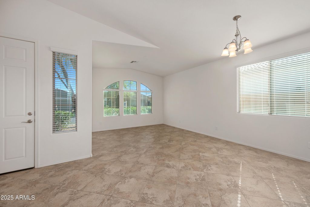 Image 10 of property listing at 18222 E LA POSADA Court, Gold Canyon, AZ 85118