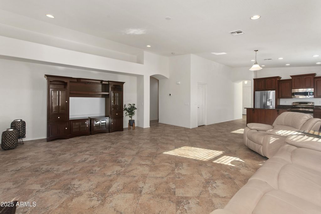 Image 16 of property listing at 18222 E LA POSADA Court, Gold Canyon, AZ 85118