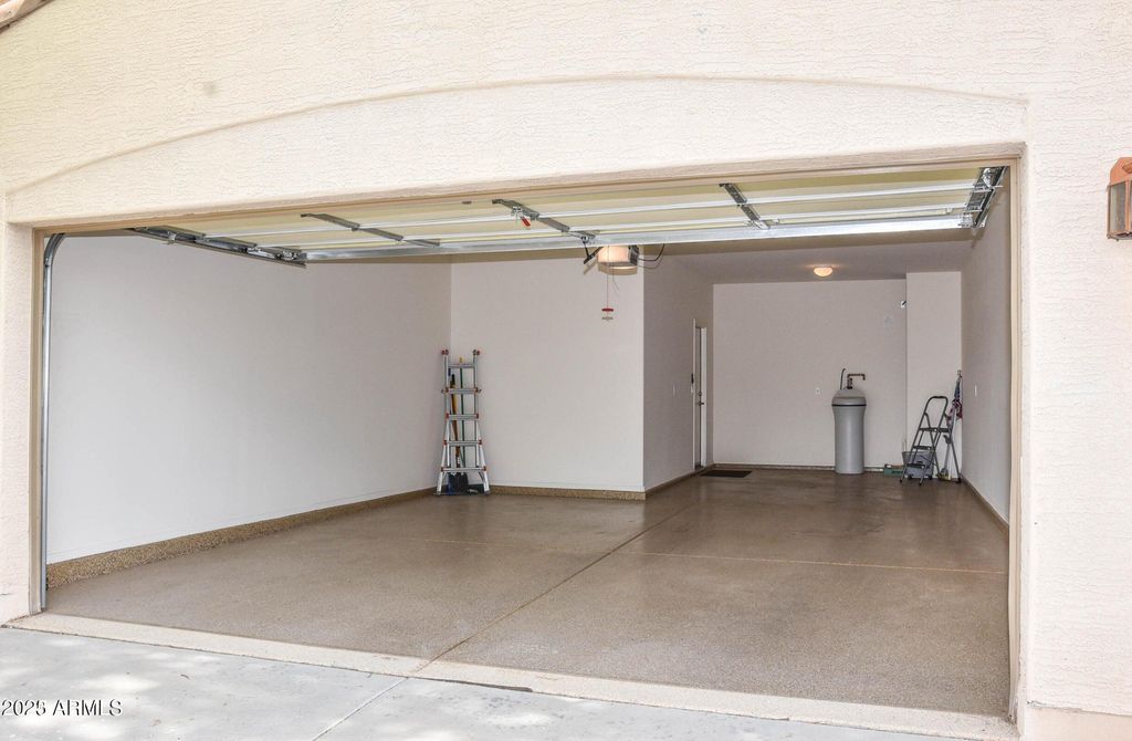 Image 6 of property listing at 18222 E LA POSADA Court, Gold Canyon, AZ 85118