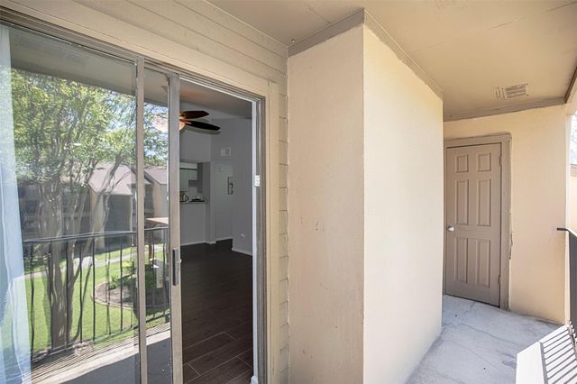3300 Pebblebrook Drive 36, Seabrook, TX 77586