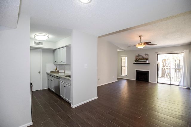 3300 Pebblebrook Drive 36, Seabrook, TX 77586