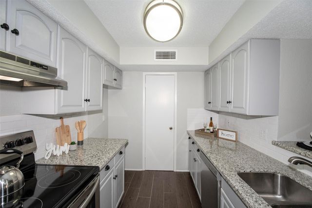 3300 Pebblebrook Drive 36, Seabrook, TX 77586
