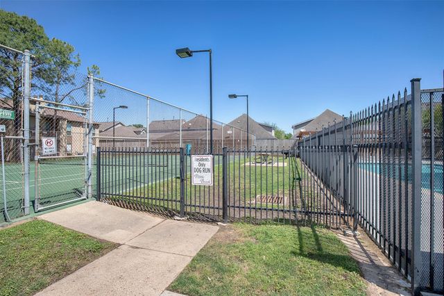 3300 Pebblebrook Drive 36, Seabrook, TX 77586