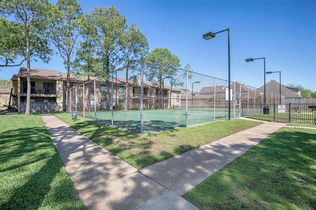3300 Pebblebrook Drive 36, Seabrook, TX 77586