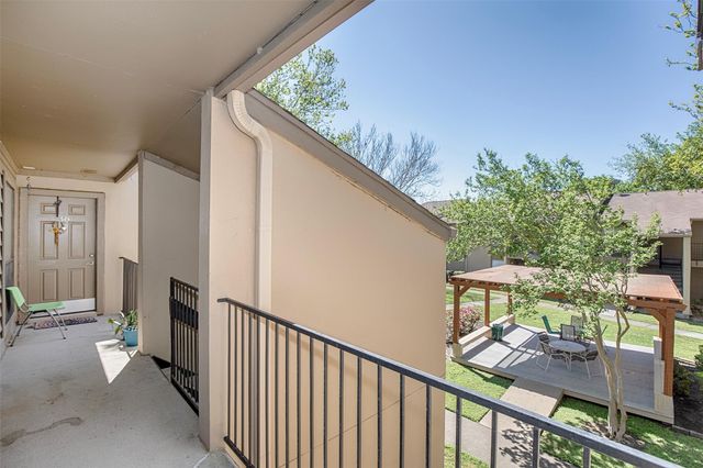 3300 Pebblebrook Drive 36, Seabrook, TX 77586