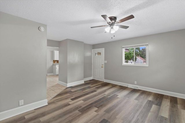 5264 N 44th St STREET, Milwaukee, WI 53218