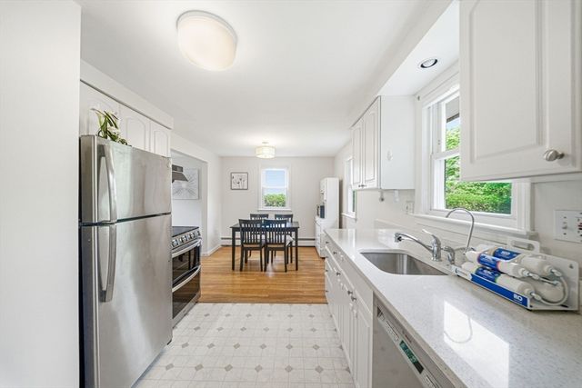 18 Bradford Road 18, Winchester, MA 01890