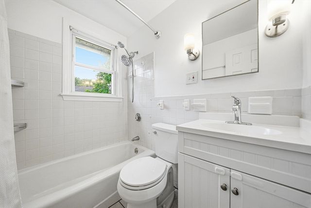 18 Bradford Road 18, Winchester, MA 01890